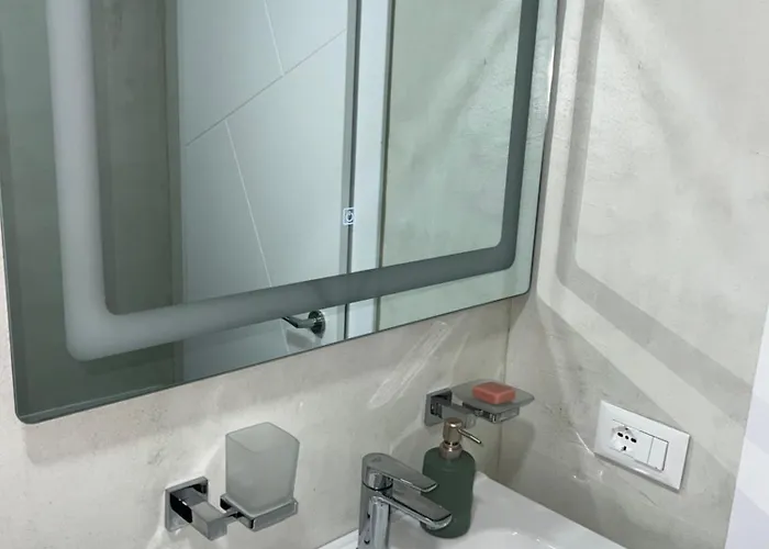 Cane Mosaic Тирана